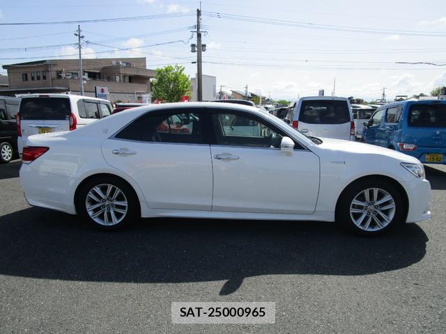 Toyota CROWN HYBRID 2014-06 7803352-13