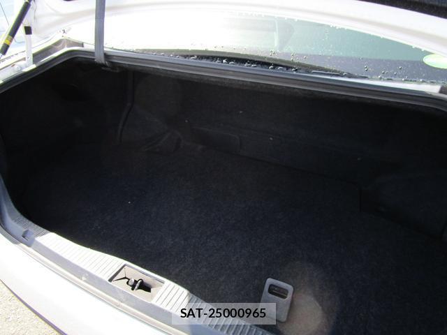 Toyota CROWN HYBRID 2014-06 7803352-17