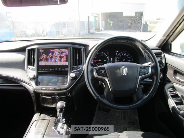 Toyota CROWN HYBRID 2014-06 7803352-2