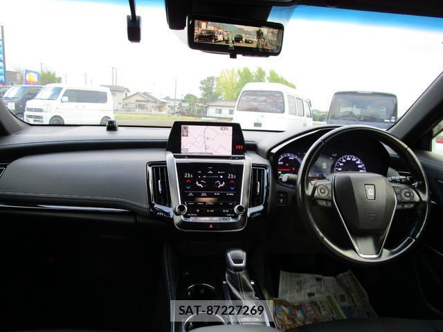 Toyota CROWN HYBRID 2019-08 7803368-1
