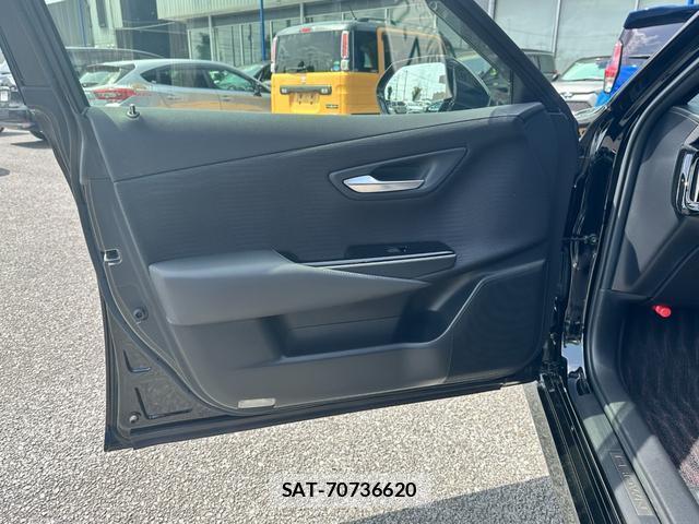 Toyota CROWN HYBRID 2020-04 7803560-9