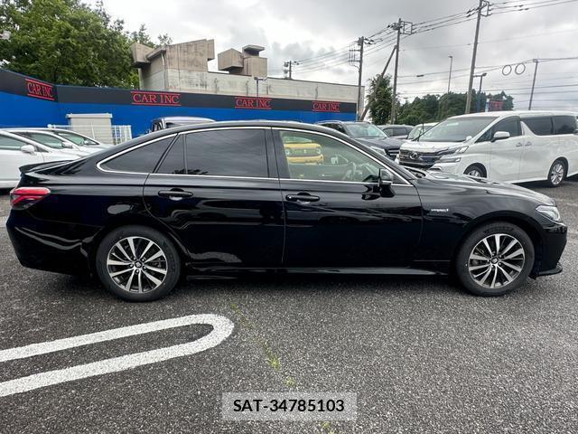 Toyota CROWN HYBRID 2019-03 7803566-2