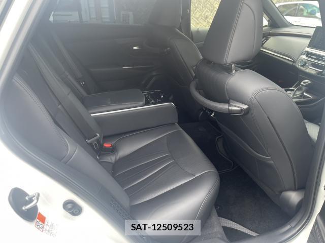 Toyota CROWN HYBRID 2021-01 7803876-16