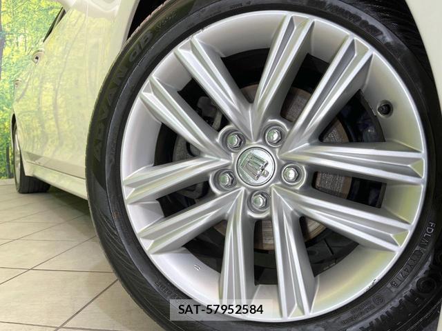 Toyota CROWN HYBRID 2015-02 7803925-12