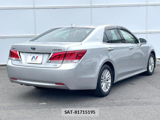 Toyota CROWN HYBRID 2016-07 7804084-16