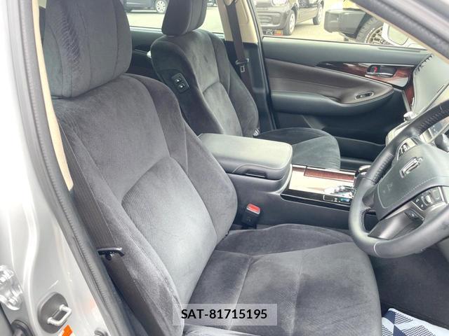 Toyota CROWN HYBRID 2016-07 7804084-8