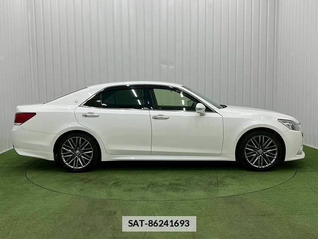 Toyota CROWN HYBRID 2013-03 7805284-14