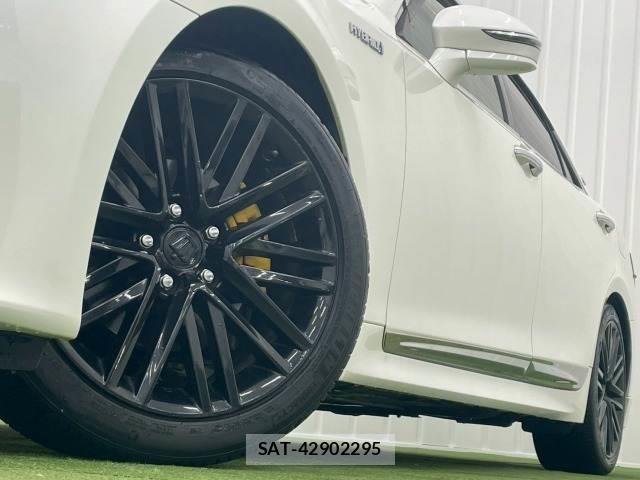 Toyota CROWN HYBRID 2013-02 7805288-18