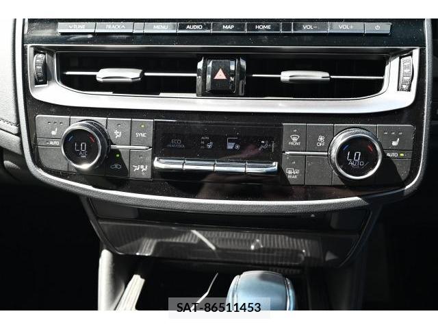 Toyota CROWN HYBRID 2021-03 7806063-17