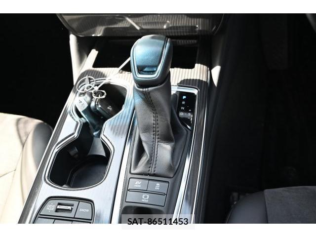 Toyota CROWN HYBRID 2021-03 7806063-18