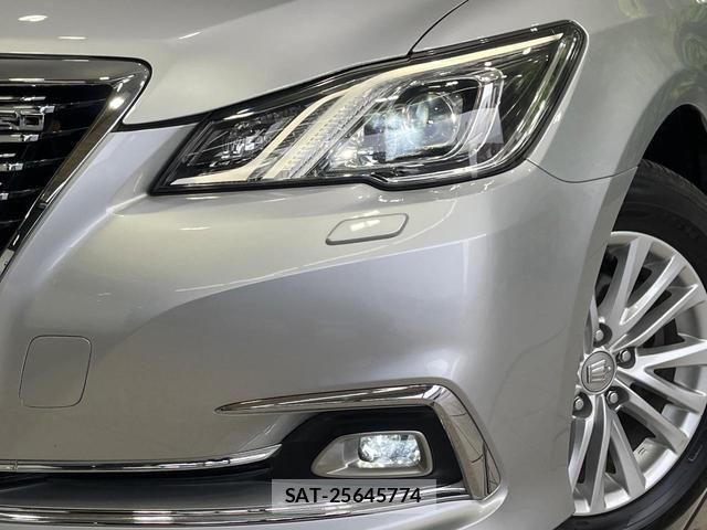 Toyota CROWN HYBRID 2017-05 7806435-10