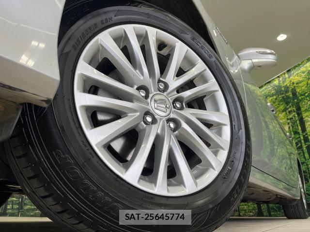 Toyota CROWN HYBRID 2017-05 7806435-11