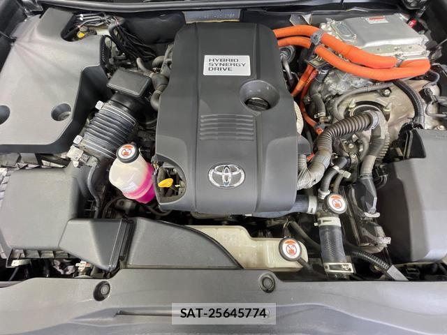 Toyota CROWN HYBRID 2017-05 7806435-16