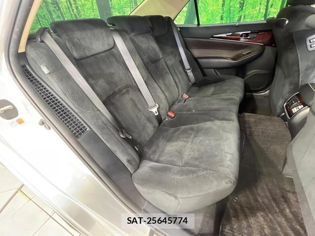 Toyota CROWN HYBRID 2017-05 7806435-8
