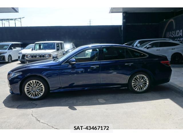 Toyota CROWN HYBRID 2020-09 7806590-10
