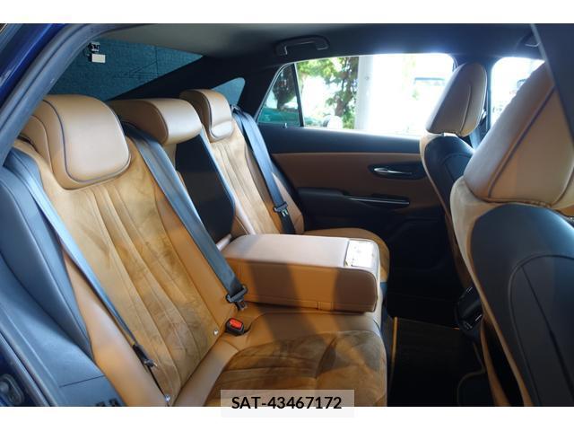 Toyota CROWN HYBRID 2020-09 7806590-14