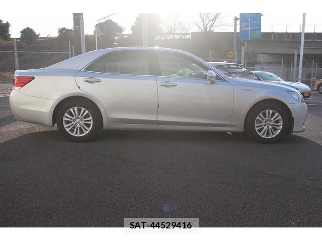 Toyota CROWN HYBRID 2013-09 7808824-8
