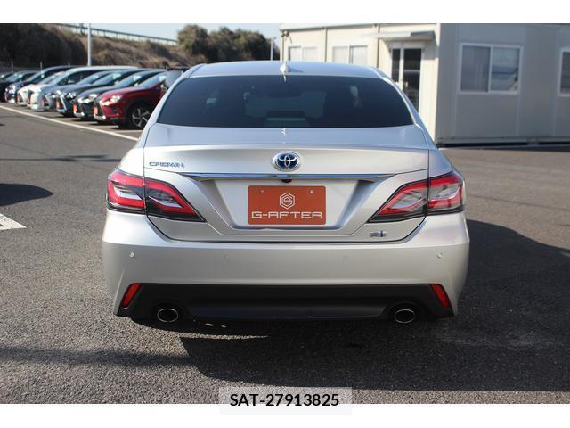 Toyota CROWN HYBRID 2020-04 7808826-12