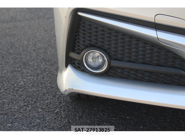 Toyota CROWN HYBRID 2020-04 7808826-17
