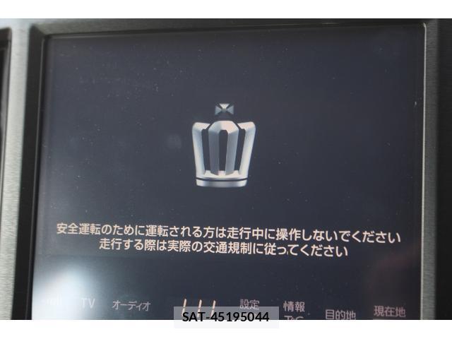 Toyota CROWN HYBRID 2017-02 7809330-9
