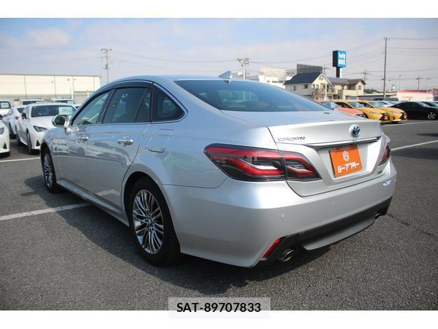 Toyota CROWN HYBRID 2021-02 7809332-1