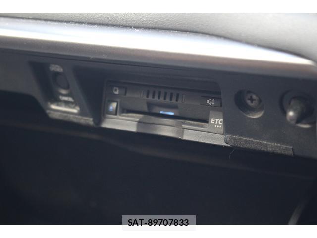 Toyota CROWN HYBRID 2021-02 7809332-6