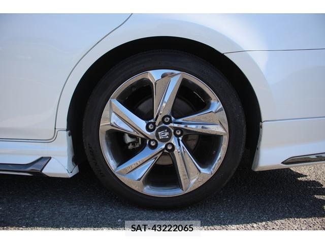Toyota CROWN HYBRID 2018-07 7809334-18