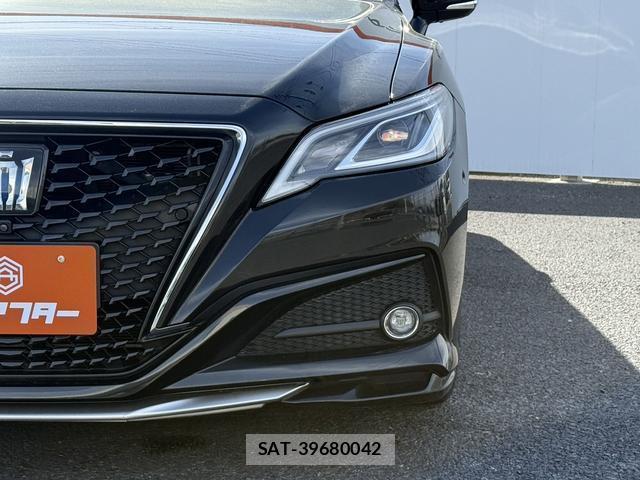 Toyota CROWN HYBRID 2020-04 7809393-10