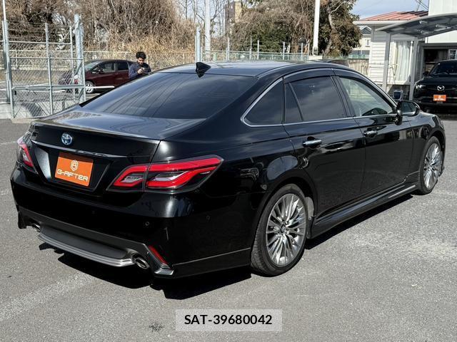 Toyota CROWN HYBRID 2020-04 7809393-5