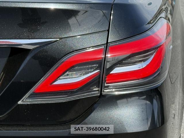 Toyota CROWN HYBRID 2020-04 7809393-6