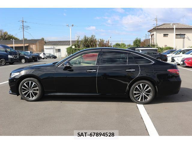 Toyota CROWN HYBRID 2020-10 7809455-8