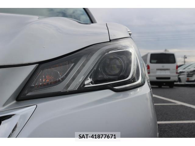 Toyota CROWN HYBRID 2017-09 7809459-15