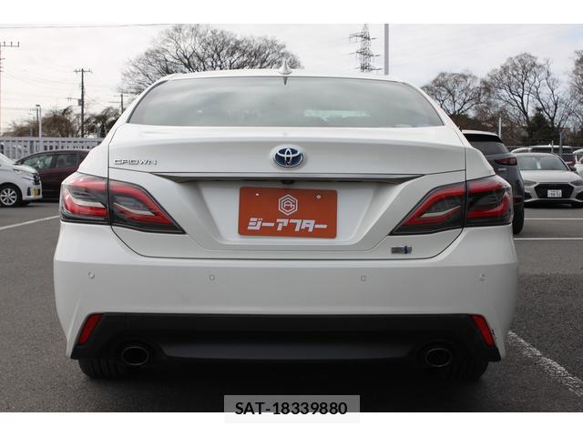 Toyota CROWN HYBRID 2020-02 7809479-1