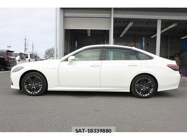 Toyota CROWN HYBRID 2020-02 7809479-12