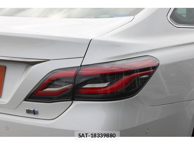 Toyota CROWN HYBRID 2020-02 7809479-15