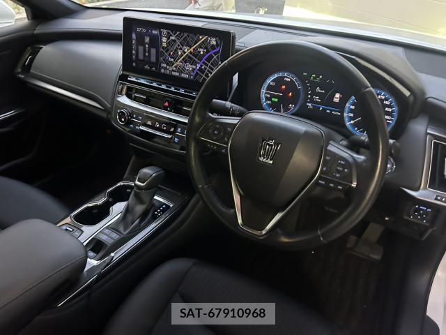 Toyota CROWN HYBRID 2021-06 7809564-3