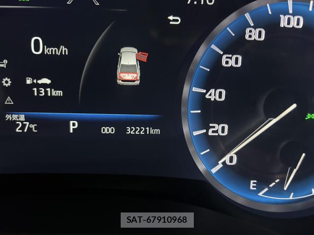 Toyota CROWN HYBRID 2021-06 7809564-6