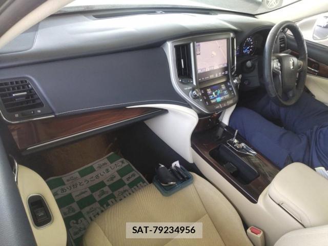 Toyota CROWN HYBRID 2013-03 7809977-2