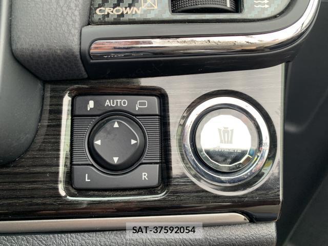 Toyota CROWN HYBRID 2017-03 7810029-14