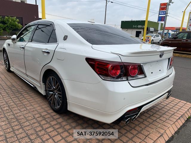 Toyota CROWN HYBRID 2017-03 7810029-5