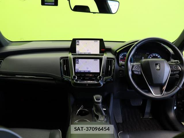 Toyota CROWN HYBRID 2020-05 7810157-1