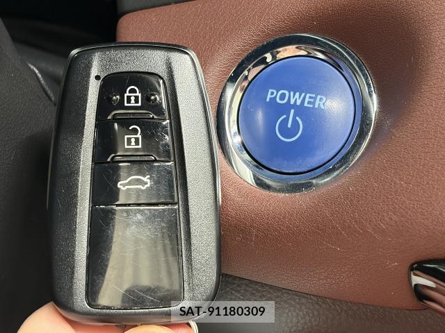 Toyota CROWN HYBRID 2018-08 7810162-8