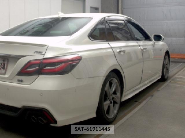 Toyota CROWN HYBRID 2018-07 7810991-4
