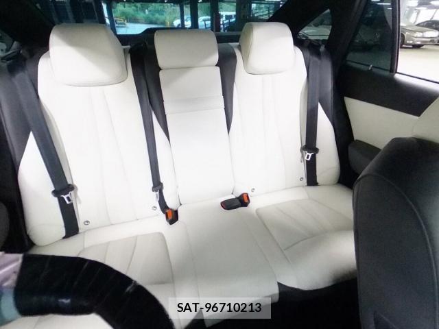 Toyota CROWN HYBRID 2018-07 7811043-3