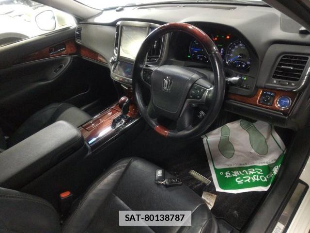 Toyota CROWN MAJESTA 2014-11 7796178-2