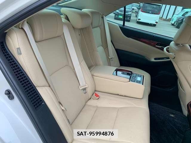 Toyota CROWN MAJESTA 2013-10 7801197-13