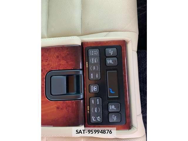 Toyota CROWN MAJESTA 2013-10 7801197-14