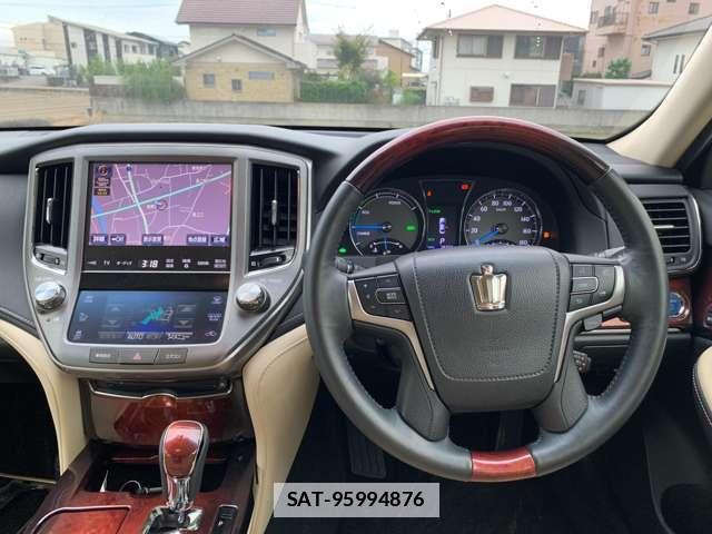 Toyota CROWN MAJESTA 2013-10 7801197-16