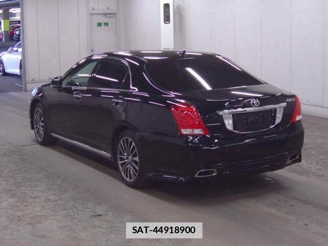 Toyota CROWN MAJESTA 2011-07 7801437-1