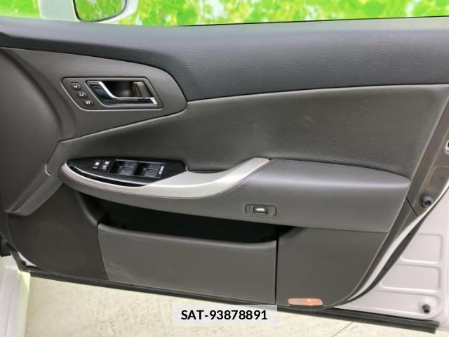 Toyota CROWN 2011-06 7793017-3